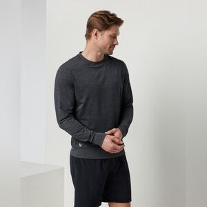 Vuori Ponto Performance Crew in Charcoal Heather Men’s Activewear Athleisure
